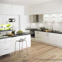 Beyaz Mutfak Dolabı