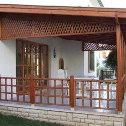 Ahşap Pergole Kamelya